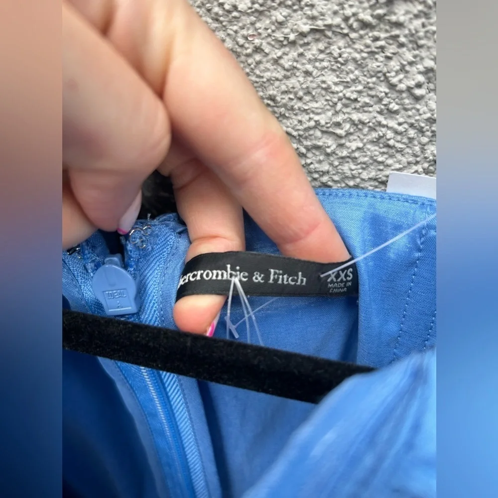 Abercrombie & Fitch Taffeta Off-The-Shoulder Midi Dress in French Blue NEW! - Picture 2 of 6